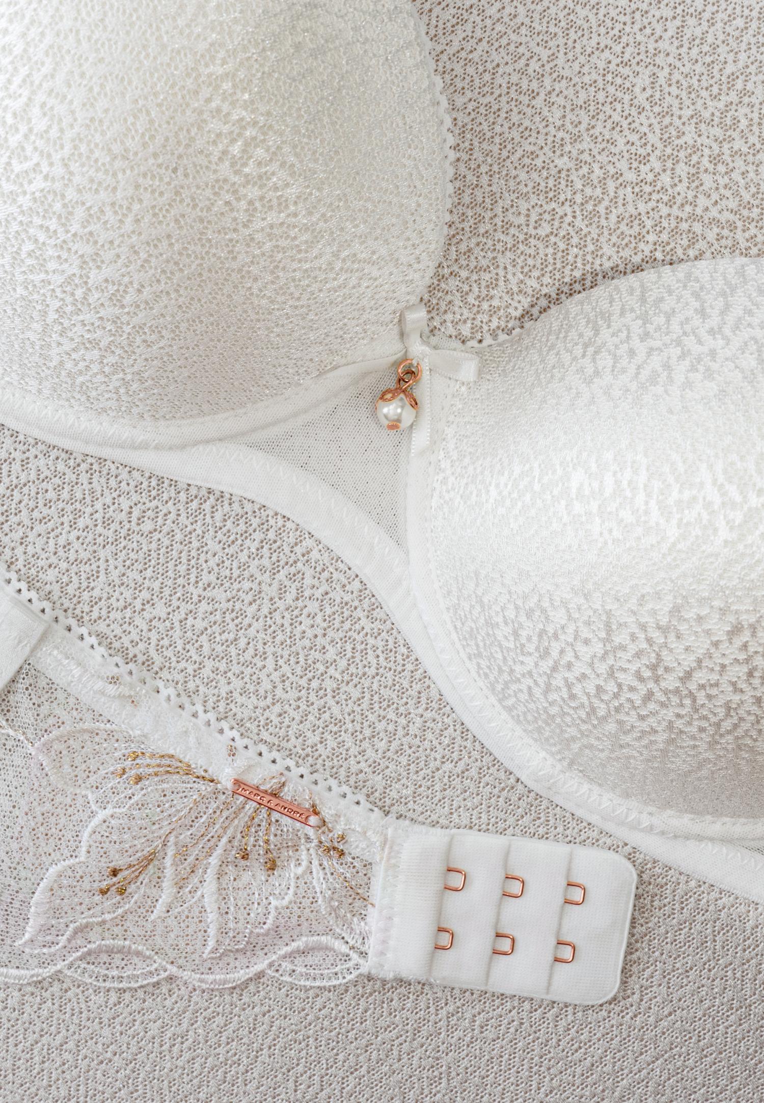 Бюстгальтер балконет с пуш-ап S24-0613-01-BNM-LY Marc & André