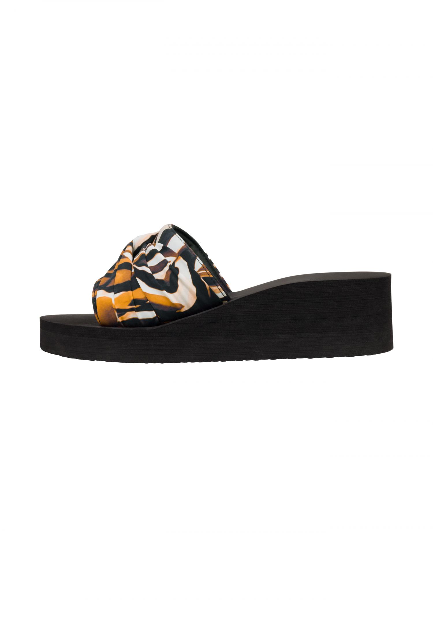 Сланцы пляжные SA26-04-2601 Marc & André