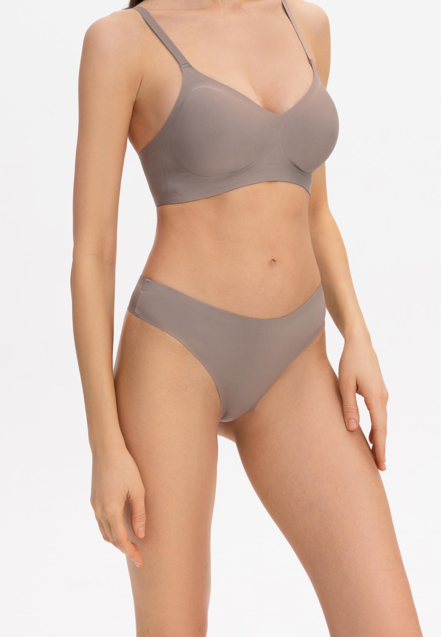 Бесшовные трусы стринги W21-1391-STO-SZ Marc & André