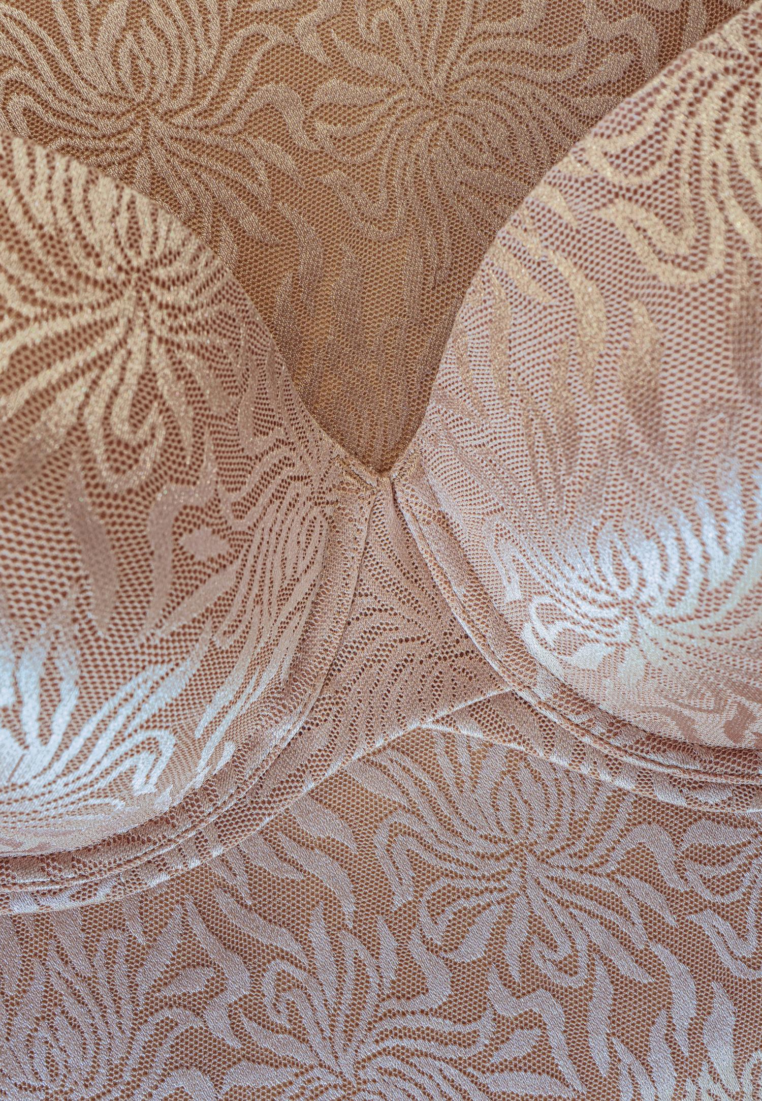 Бесшовный бюстгальтер без пуш-ап на косточках W23-1215-RGM-SY Marc & André