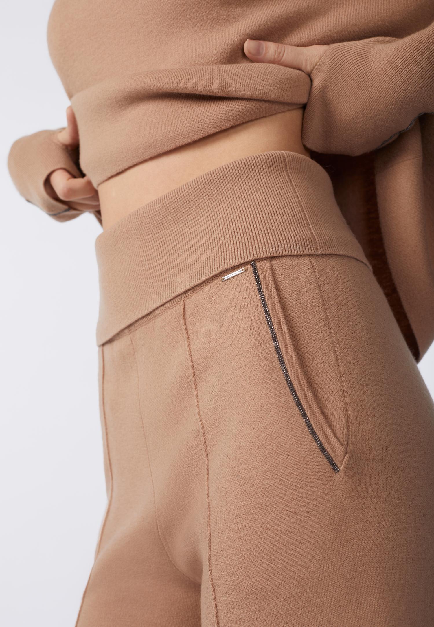 Брюки из кашемира W24-00CH1210 Marc & André