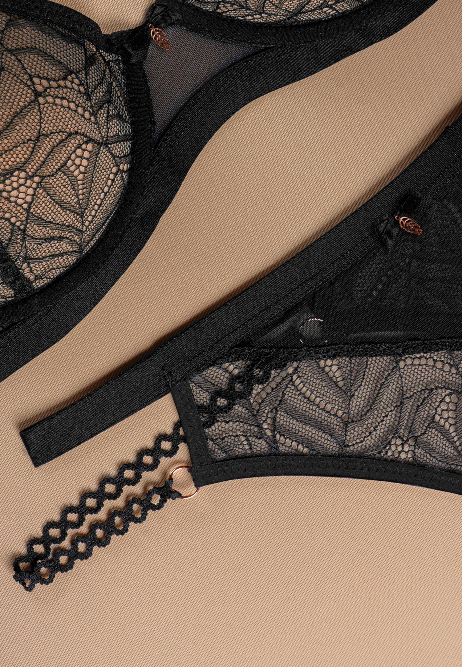 Трусы стринги из кружева W24-0491-K1-STL-LZ Marc & André