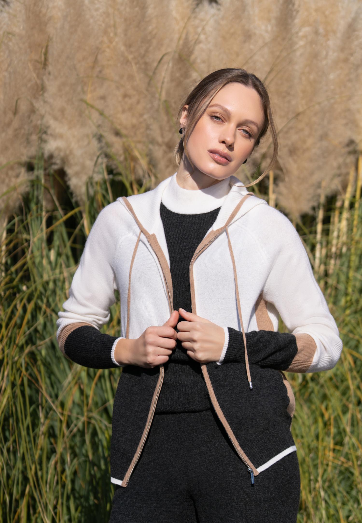 Джемпер с капюшоном из кашемира W25-00CH0514 Marc & André